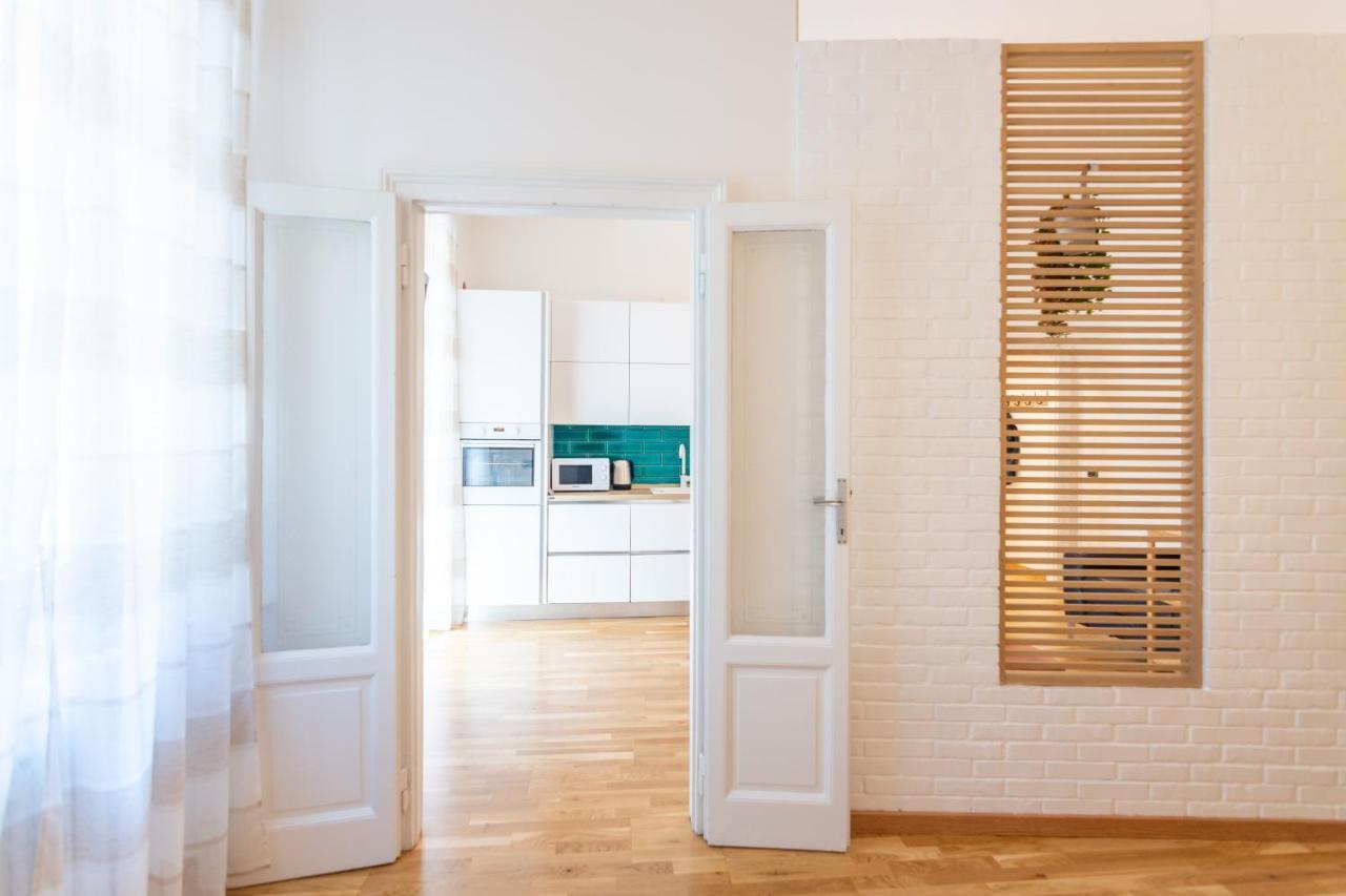 Italianflat - Solari Apartment Mediolan Zewnętrze zdjęcie